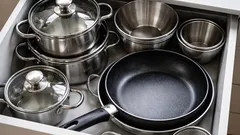 Pannen opbergen zonder krassen: de simpele truc die echt werkt